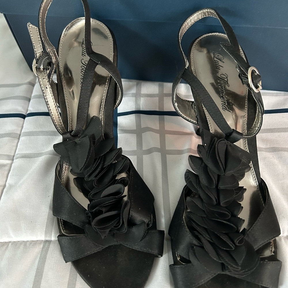 Lulu Townsend Black Heels with Floral Accents